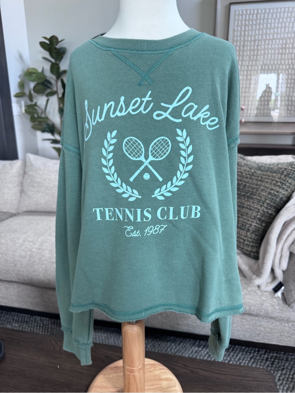 SO XL (14/16) NWOT Sunset Lake Tennis Club Graphic Sweatshirt - Teal Green